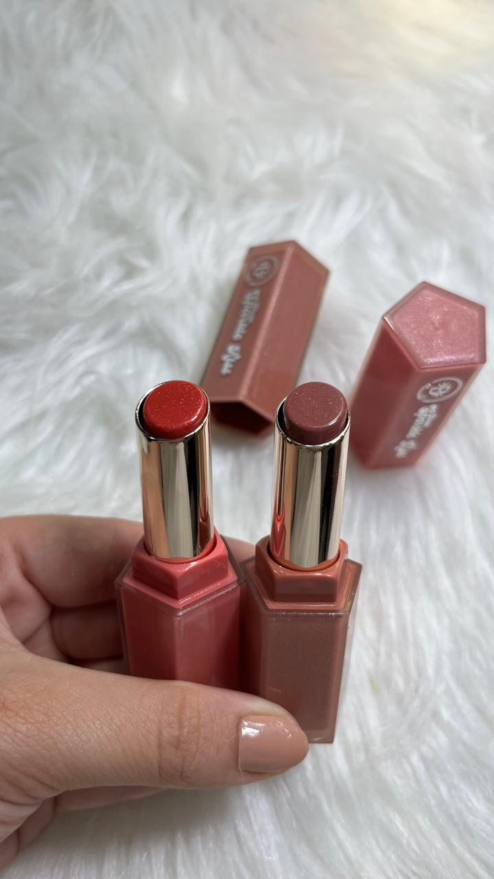 Labial bloom sparkle kiss